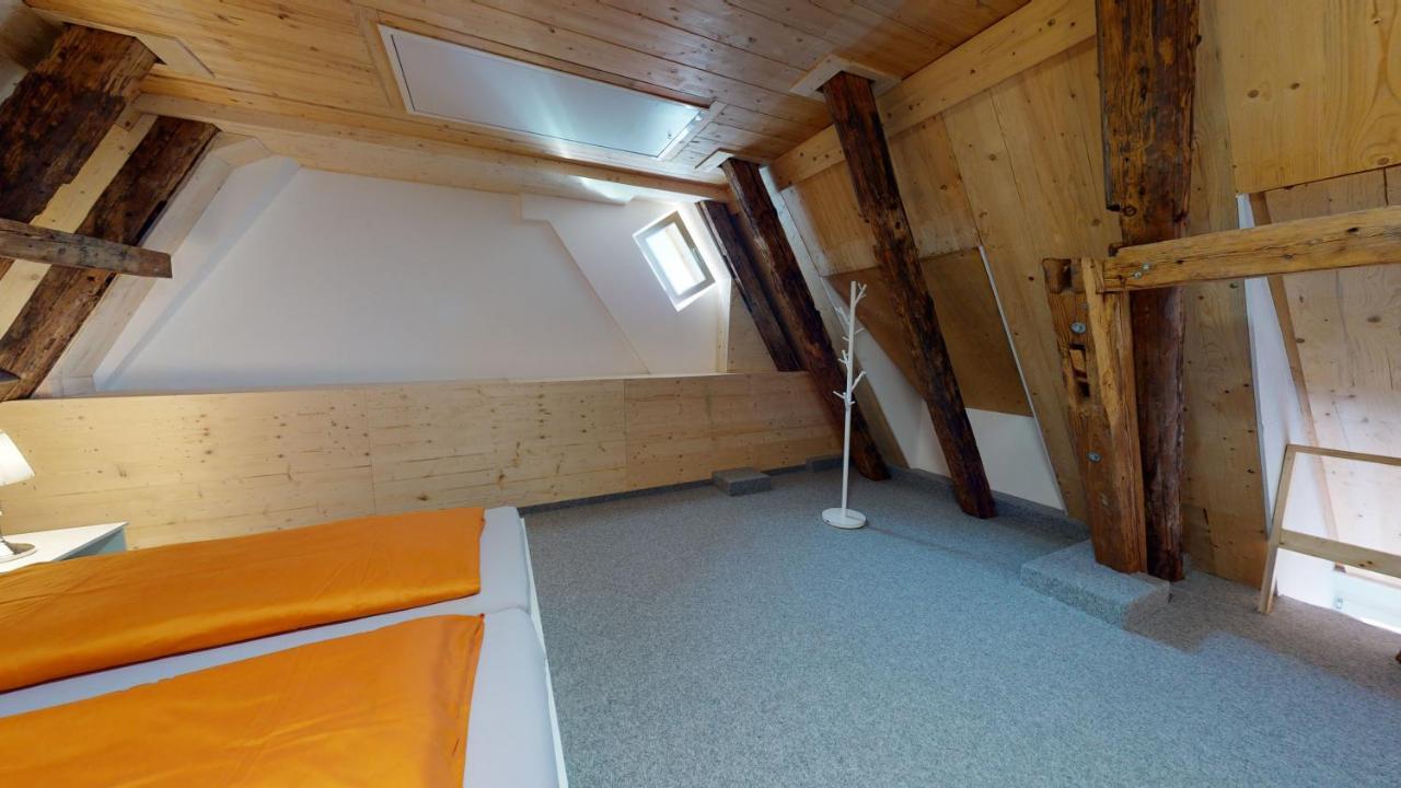 Karl V - Geschichte Leben Im Herzen Der Altstadt Schwäbisch Hall Exterior photo